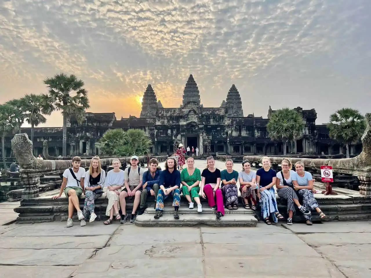 Angkor-Wat-Small-Group-Sunrise-Tour-_-Breakfast3