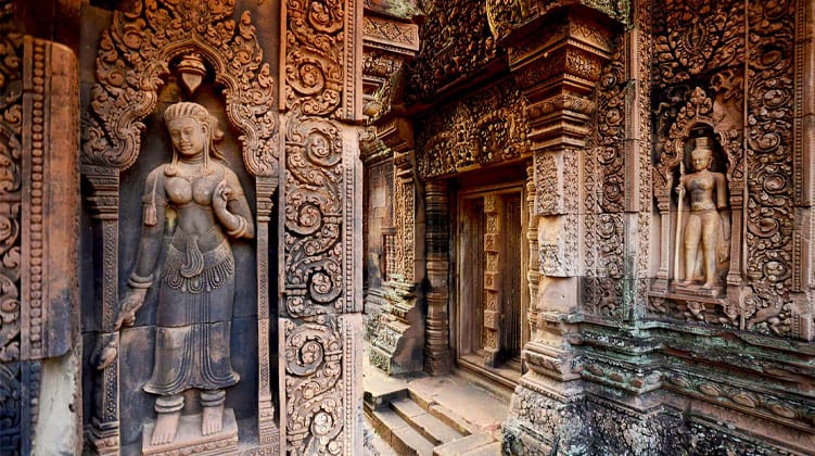 Gallery-1-banteay-srei-temple
