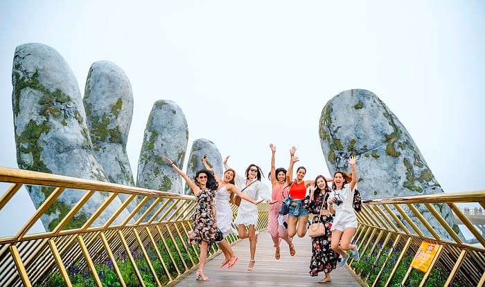 Traveling-in-March-is-the-time-when-the-weather-is-very-supportive-for-visitors-fun-activities