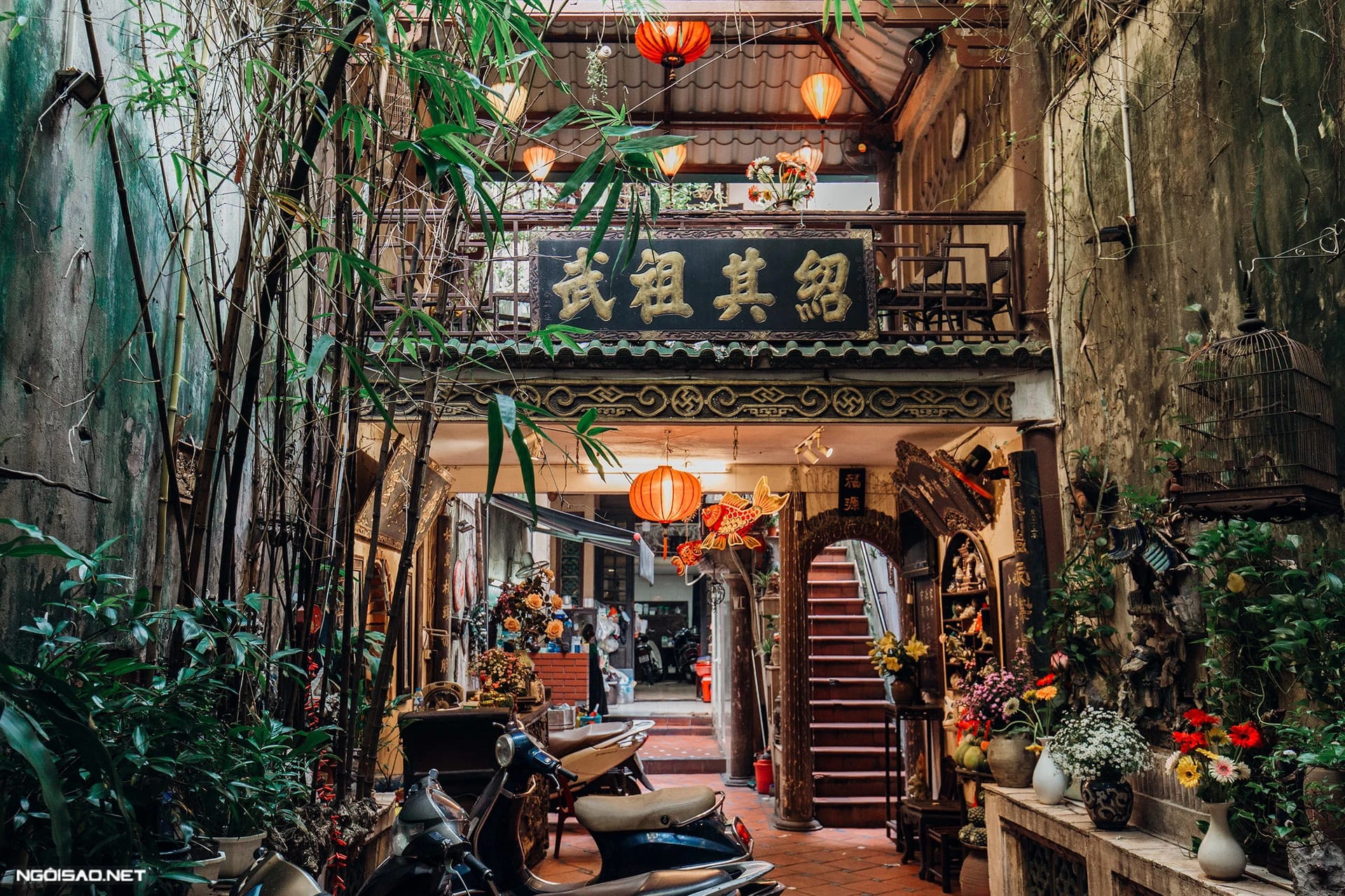 kham-pha-van-hoa-lich-su-ha-noi-trong-quan-cafe-100-nam-tuoi-t05rwtui